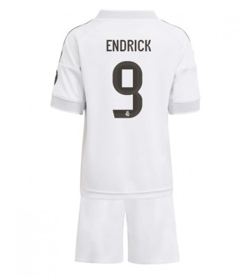 Real Madrid Endrick #9 Hjemmebanetrøje Børn 2025-26 Kortærmet (+ Korte bukser)